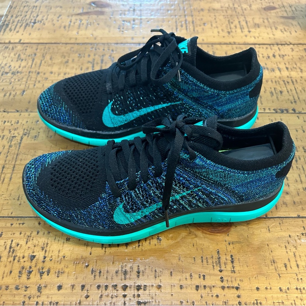 Nike Flyknit Black and Teal Sneakers
